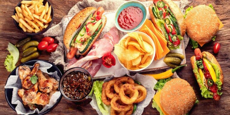 Đồ ăn đóng hộp, thức ăn nhanh